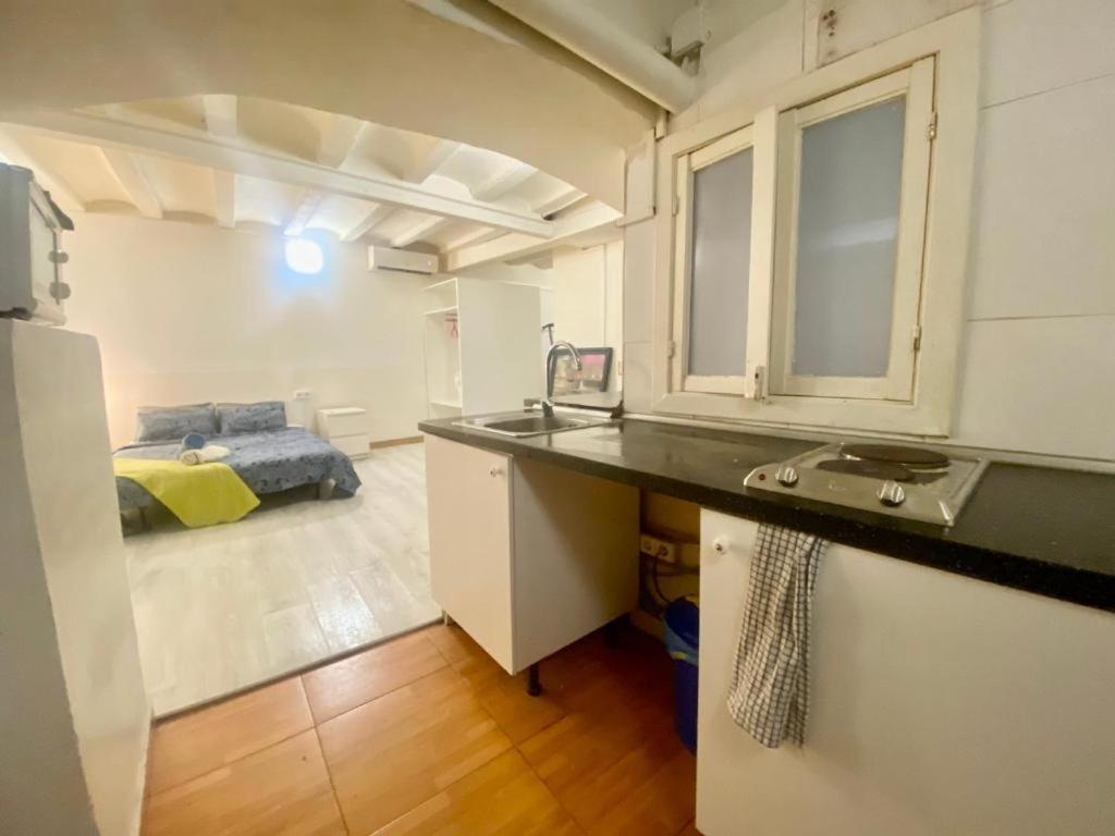 11 Basic Barca Principal 11 Apartment บาร์เซโลนา ภายนอก รูปภาพ